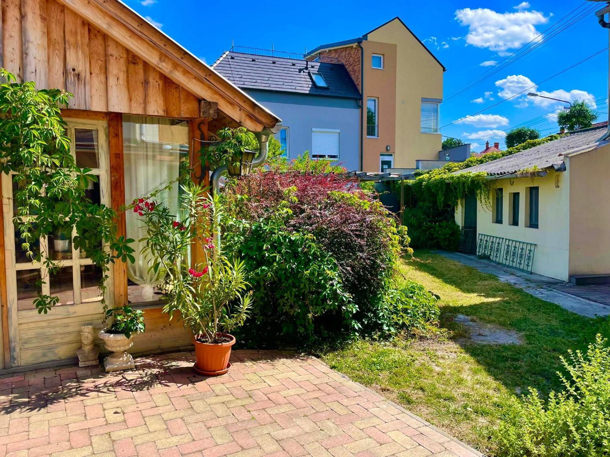 Villa Luca Mosonmagyaróvár Kültér fotó